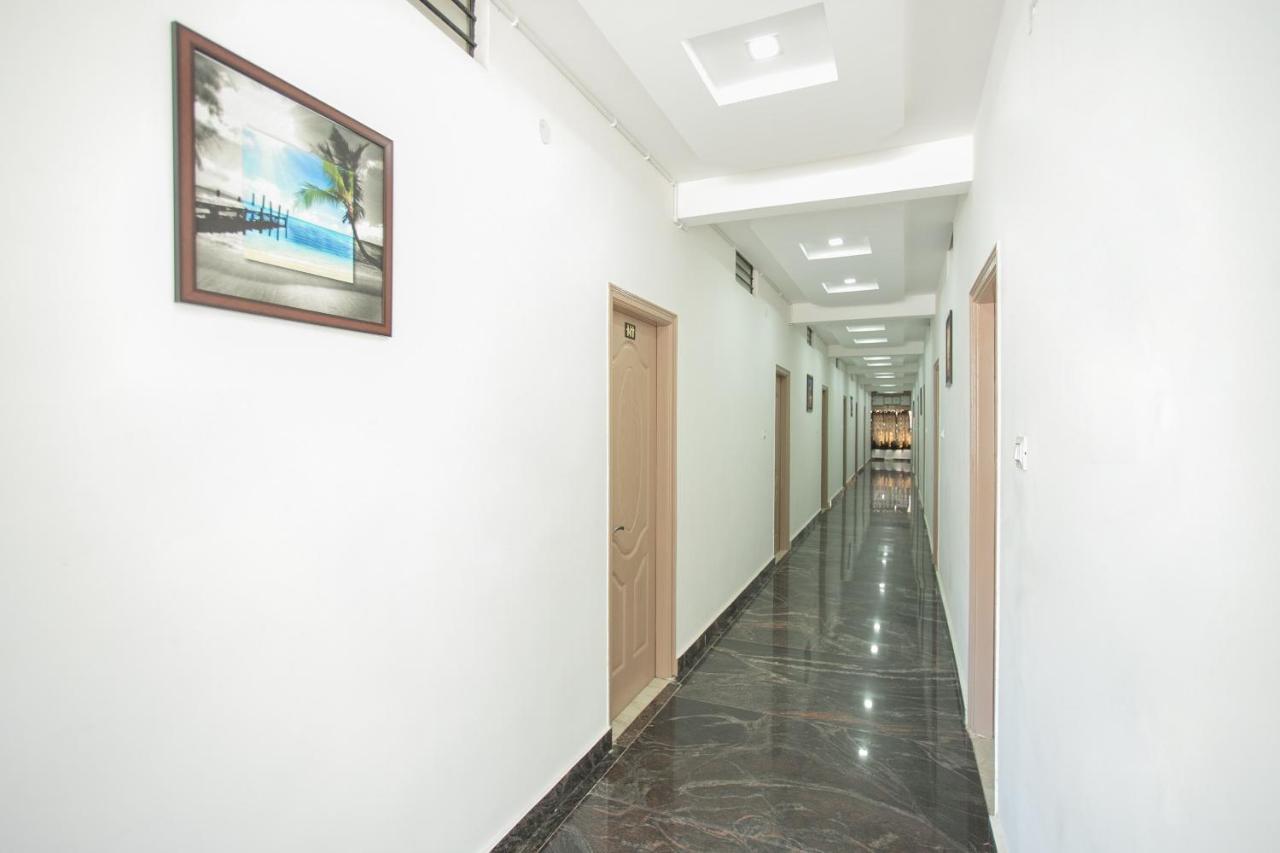 Oyo 11097 Hotel Grand Arabian Бангалор Екстериор снимка