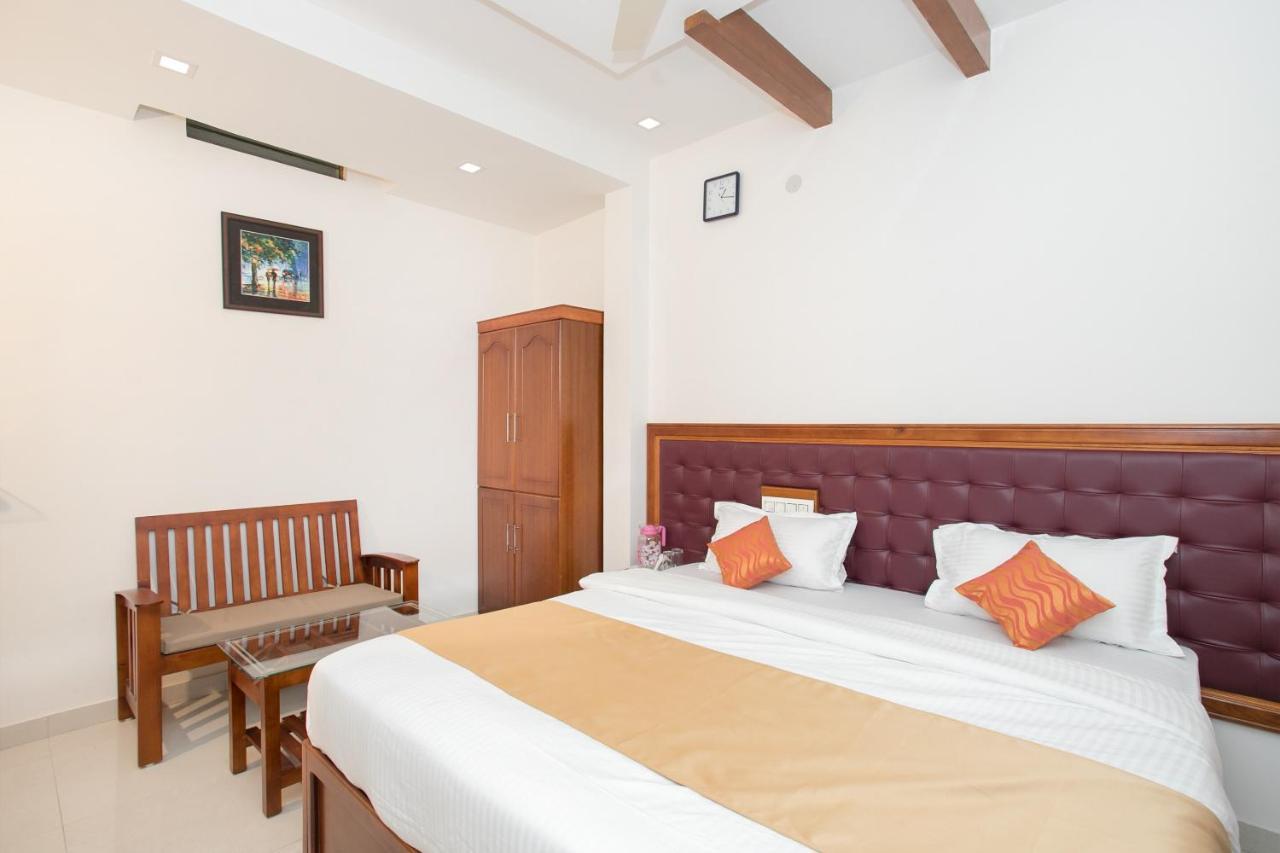 Oyo 11097 Hotel Grand Arabian Бангалор Екстериор снимка