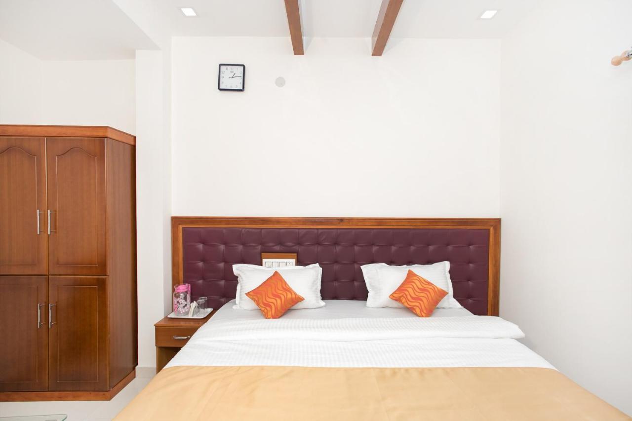 Oyo 11097 Hotel Grand Arabian Бангалор Екстериор снимка